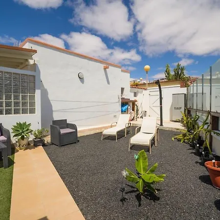 Apartamento Roque Y Nieves