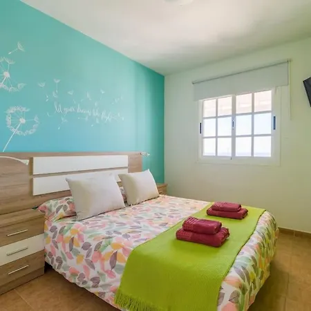 Roque Y Nieves كاليتا ذي فوستي